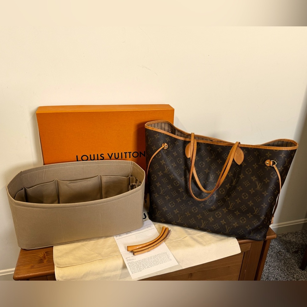 Louis Vuitton Neverfull GM in Monogram